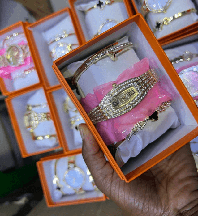 valentines-gift-set-4-pieces-perfect-for-your-loved-one-5