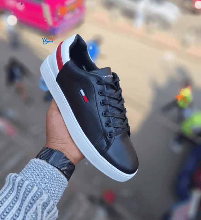 stylish-and-comfortable-tommy-hilfiger-sneakers