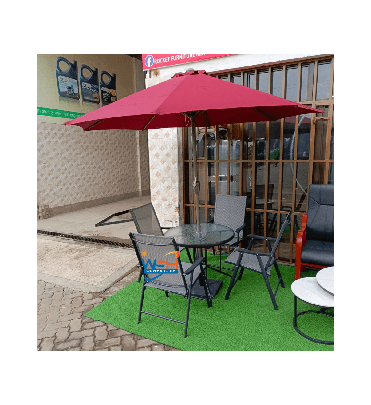 Folding outdoor umbrella