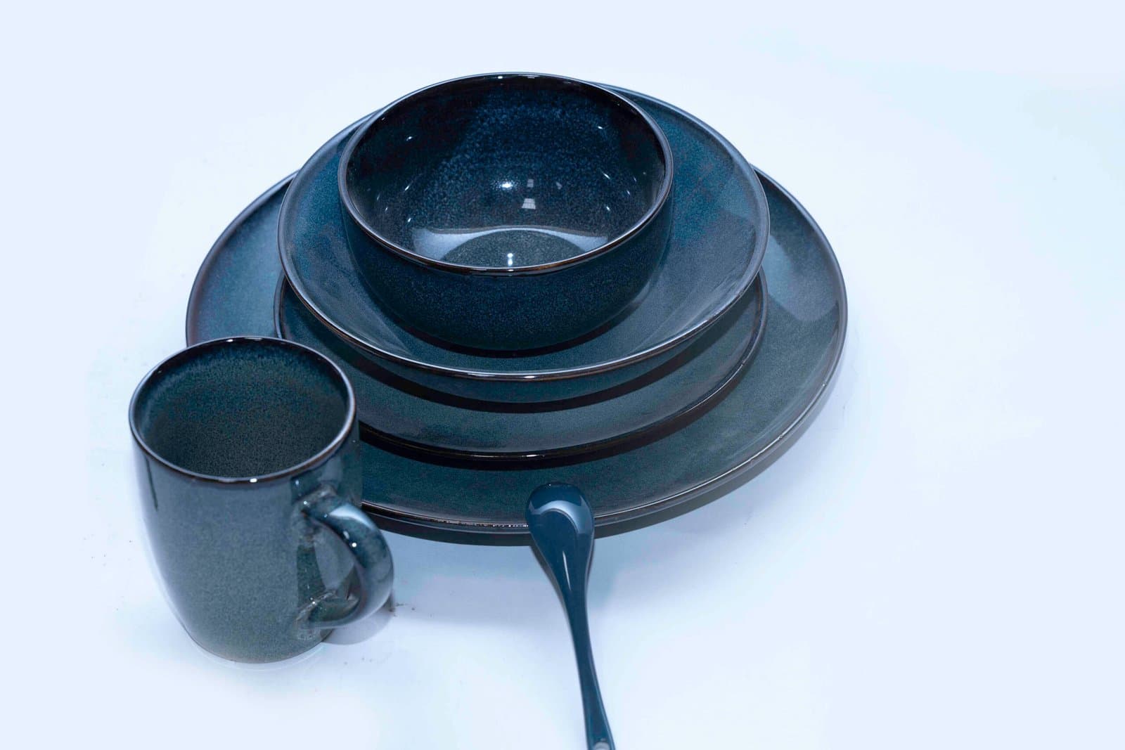 Whitesun UNITECH 48-Piece Round Dinnerware Set – Service for 6 with Plates, Bowls, Mugs & Souffle Spoons Thumbnail 3