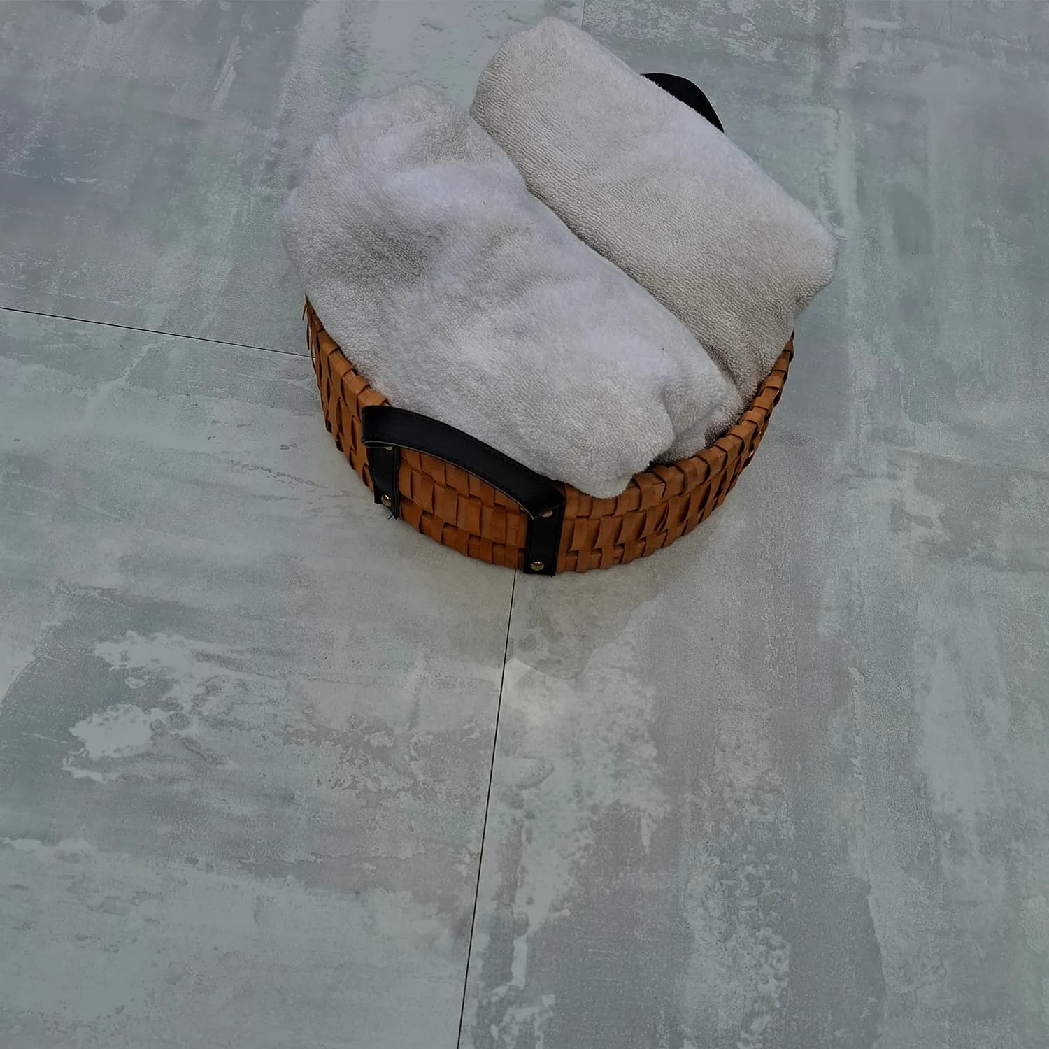 Ngong Mist Polished Porcelain Floor Tile - 600 x 600mm Thumbnail 2